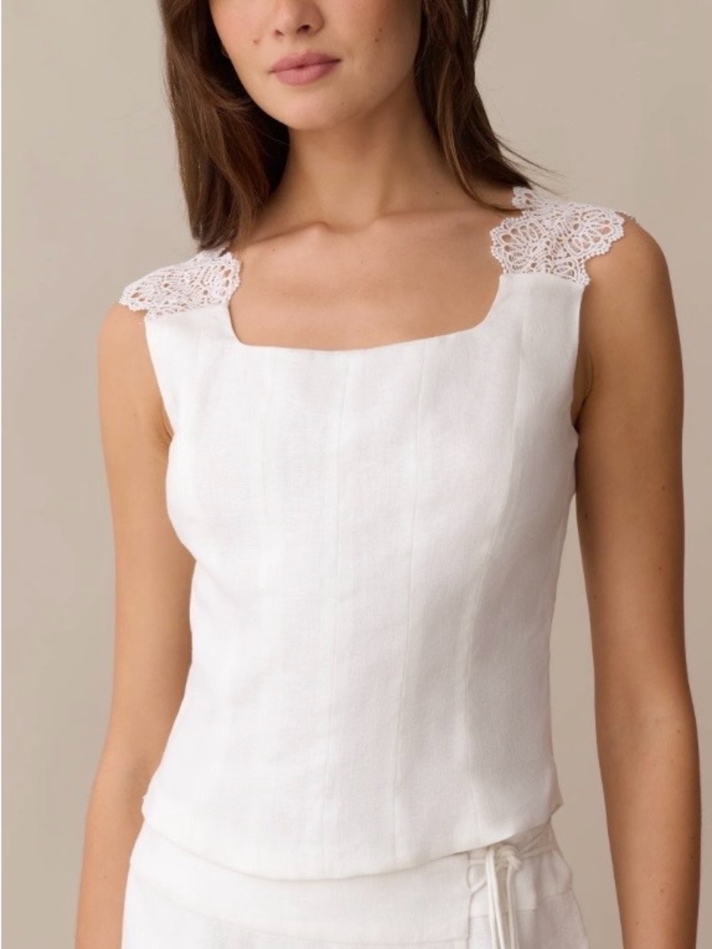 Few Moda Kourt Stacy Linen top with Lace Shoulder Straps NWT